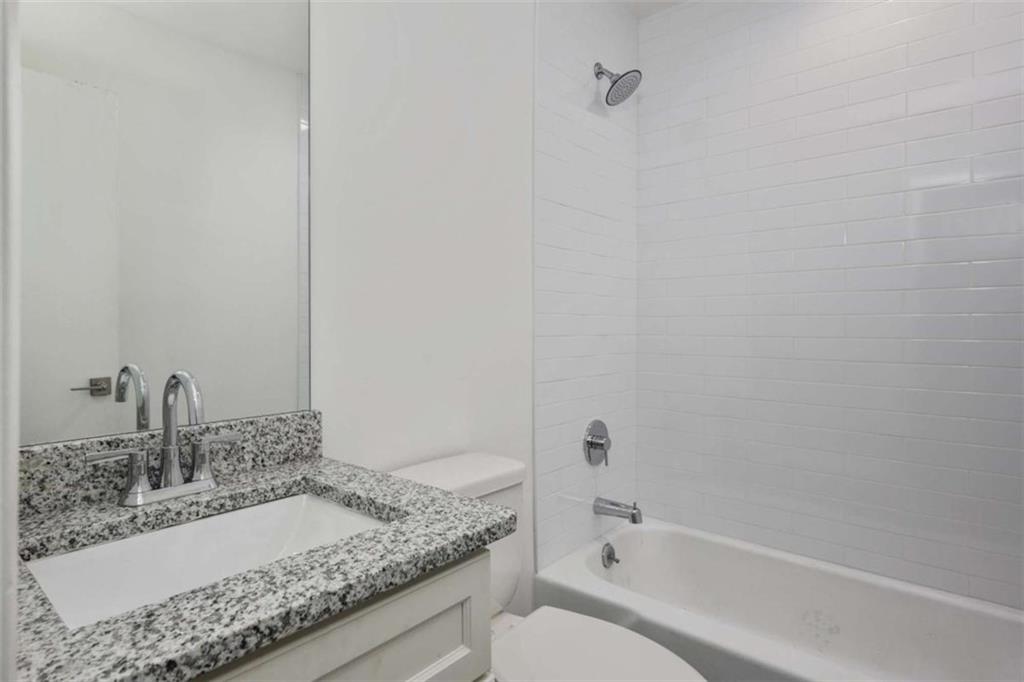 1170 Greenwich Street Unit 3
