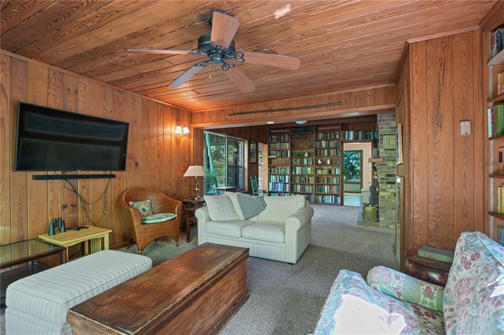 1144 Evergreen Drive NE