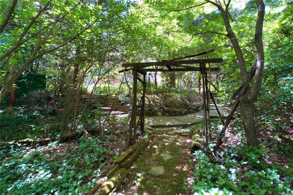 1144 Evergreen Drive NE