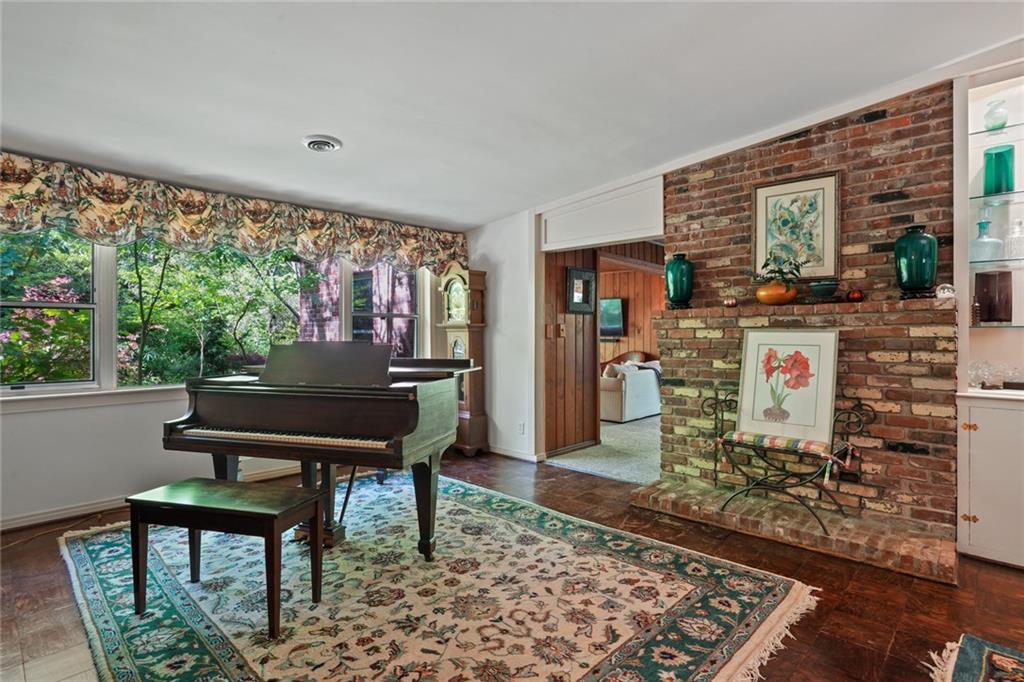 1144 Evergreen Drive NE