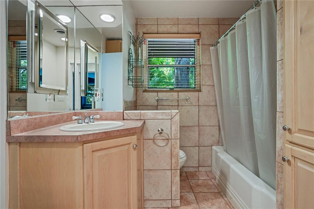 1144 Evergreen Drive NE