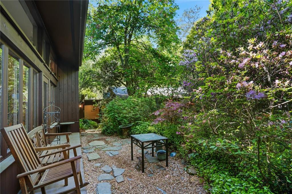 1144 Evergreen Drive NE