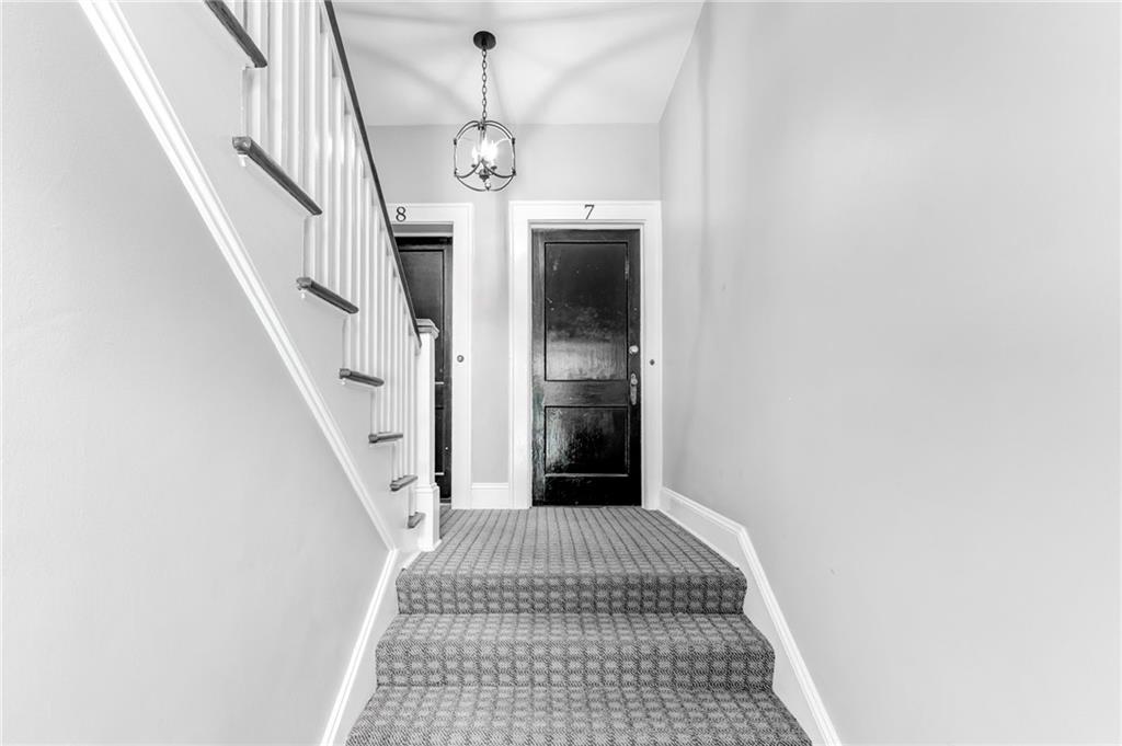 21 Peachtree Memorial Drive NW Unit 7