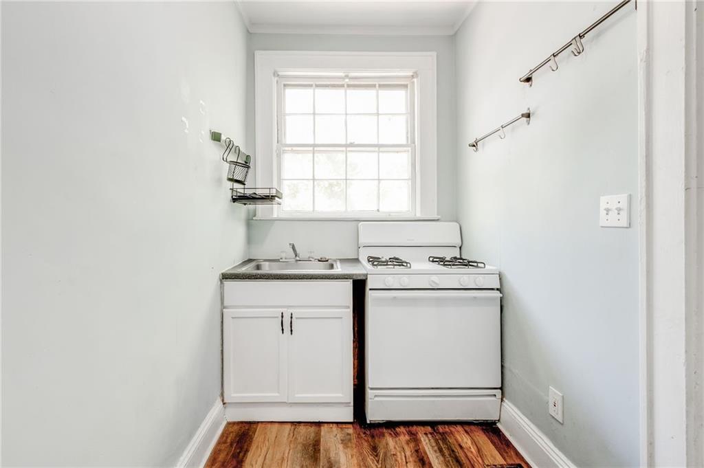 21 Peachtree Memorial Drive NW Unit 7