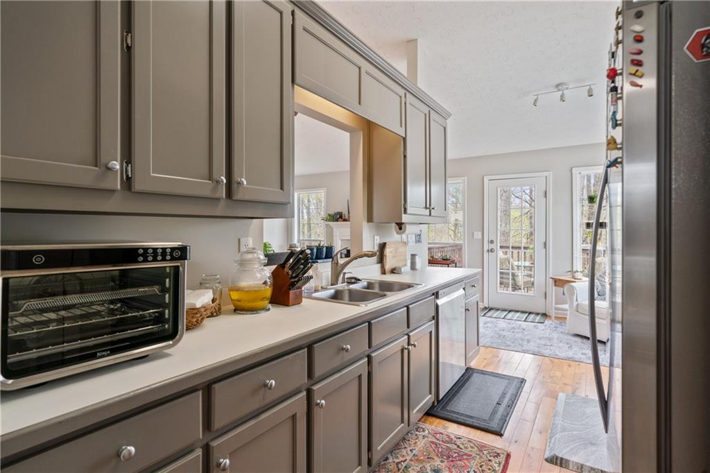 5550 Chestnut Creek Lane