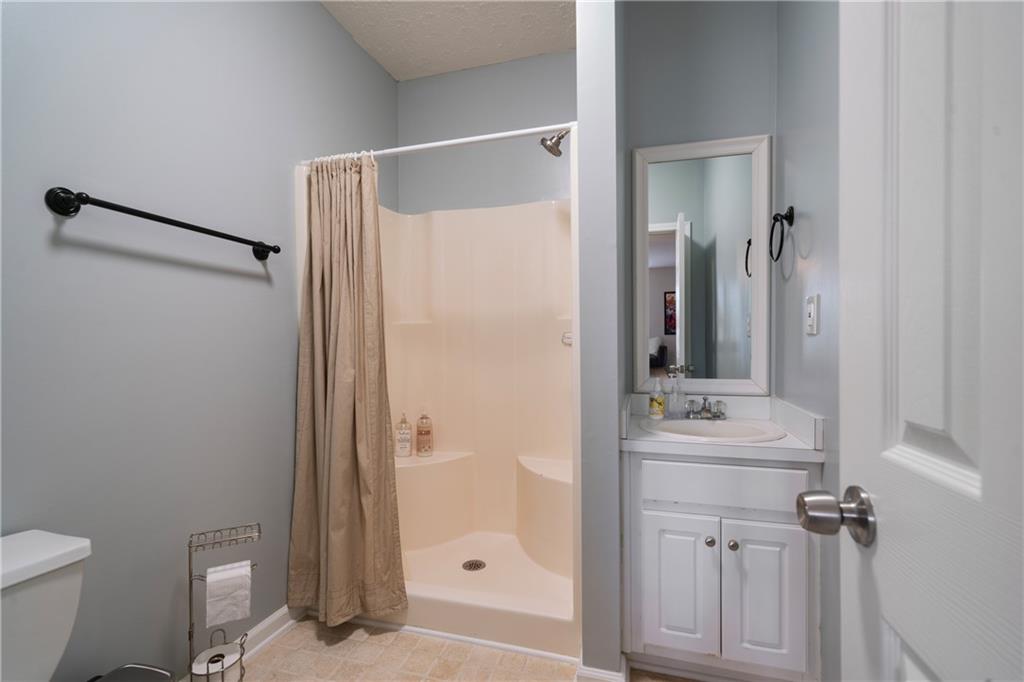 5550 Chestnut Creek Lane
