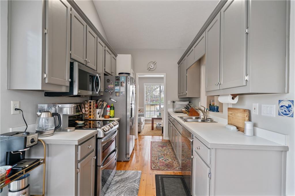 5550 Chestnut Creek Lane