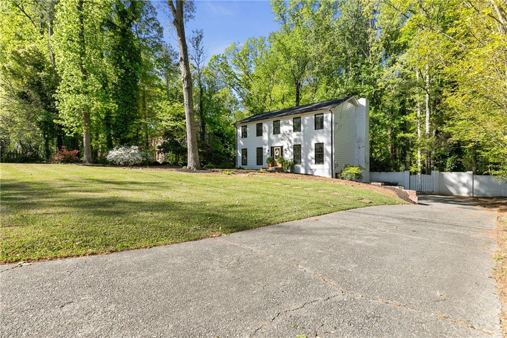 2212 Brookfield Drive