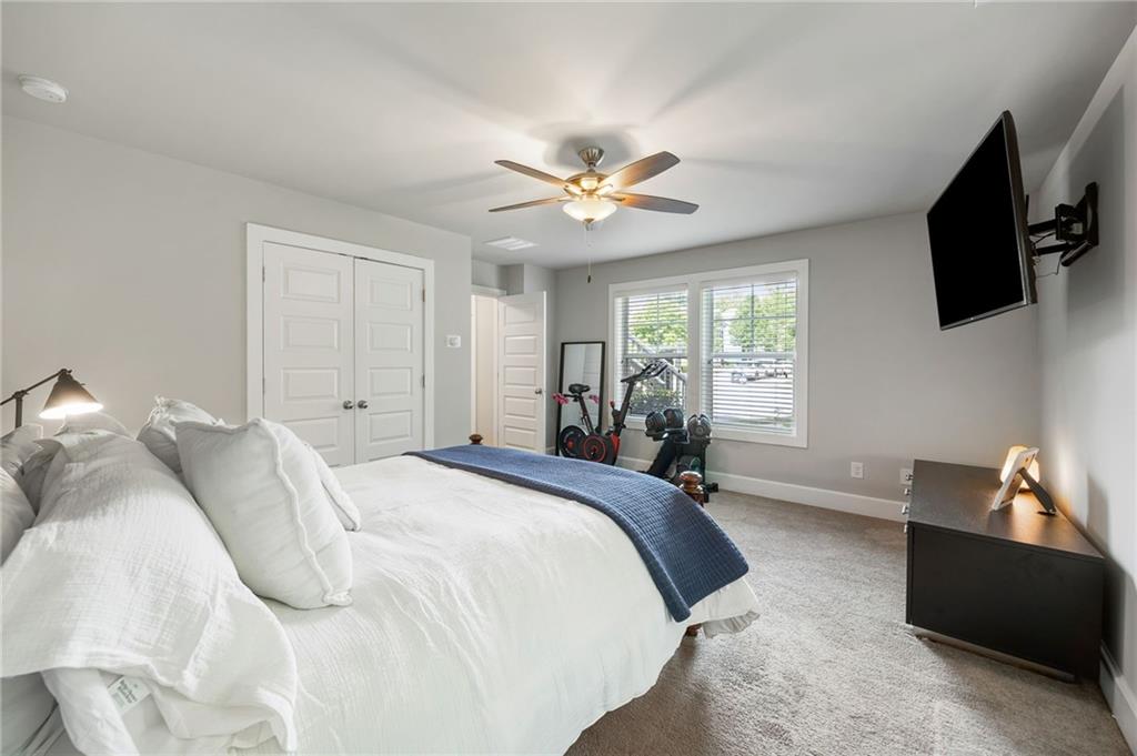 2136 Oak Knob Drive