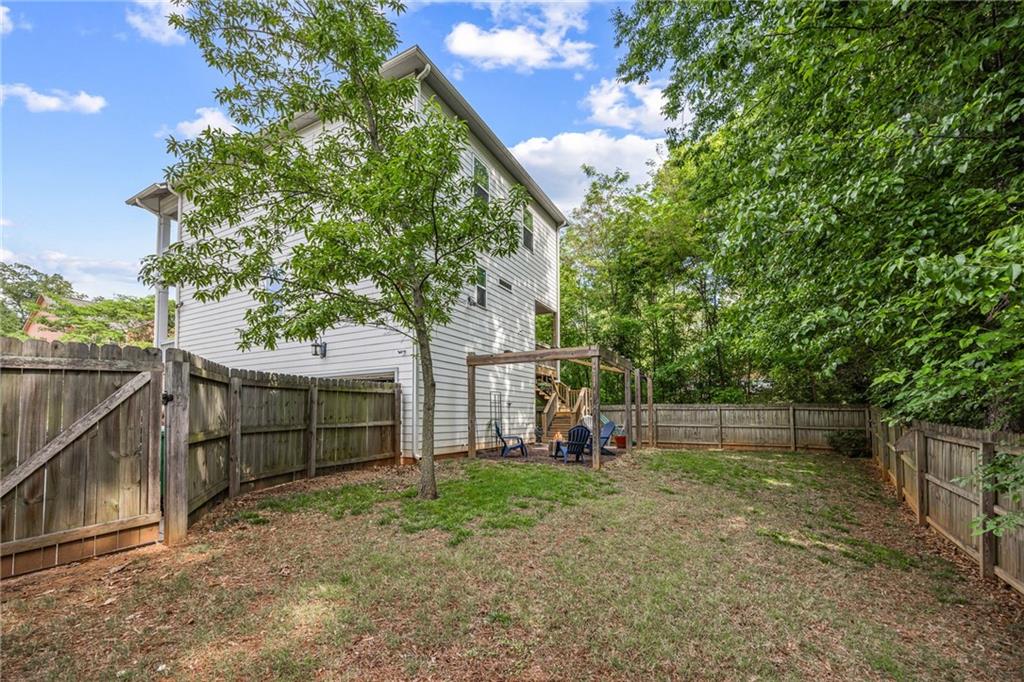 2136 Oak Knob Drive