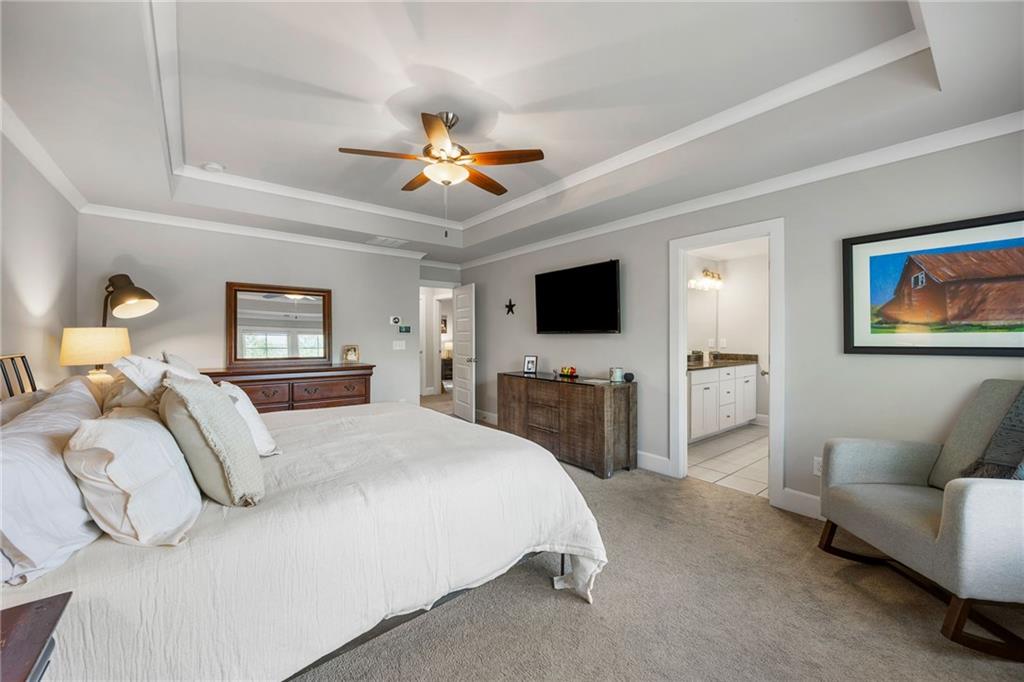 2136 Oak Knob Drive