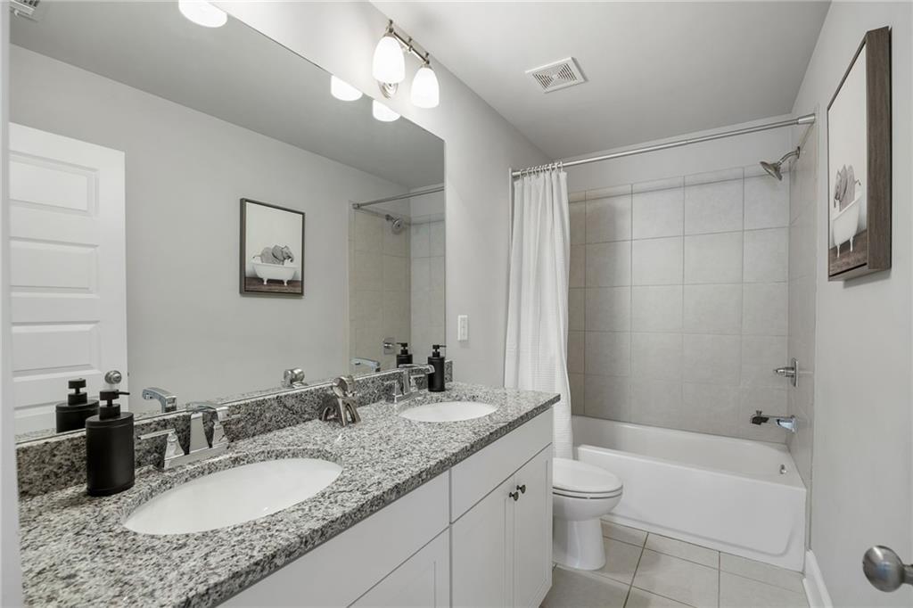 2136 Oak Knob Drive