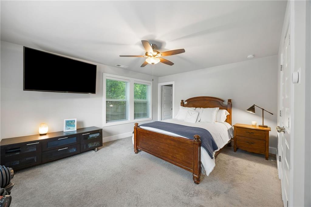 2136 Oak Knob Drive