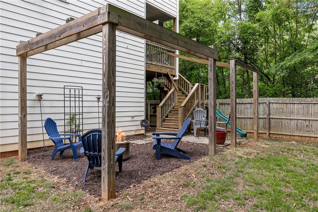 2136 Oak Knob Drive
