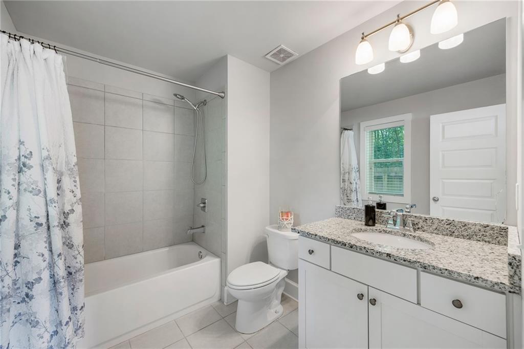 2136 Oak Knob Drive