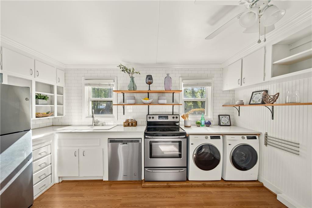1961 Addison Road NE
