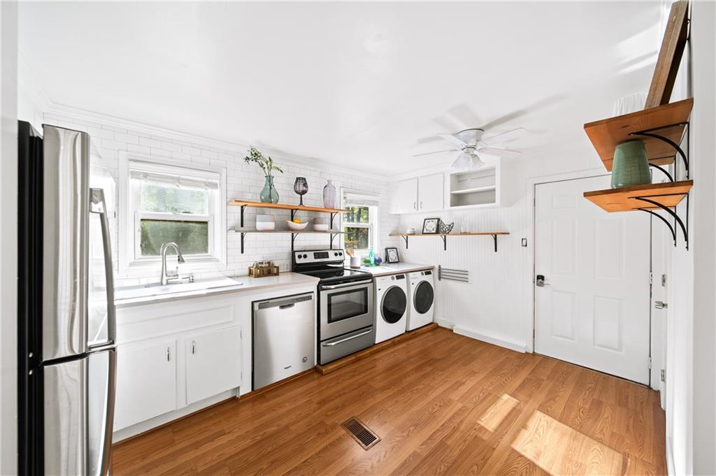 1961 Addison Road NE