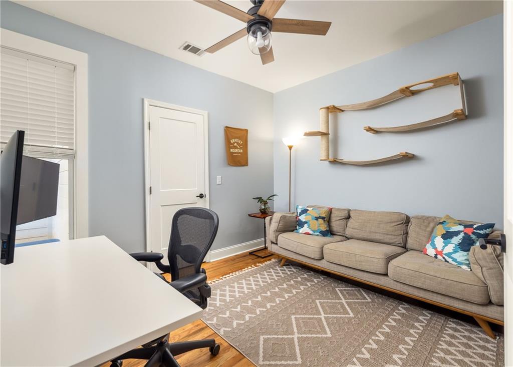 1598 Olympian Circle SW