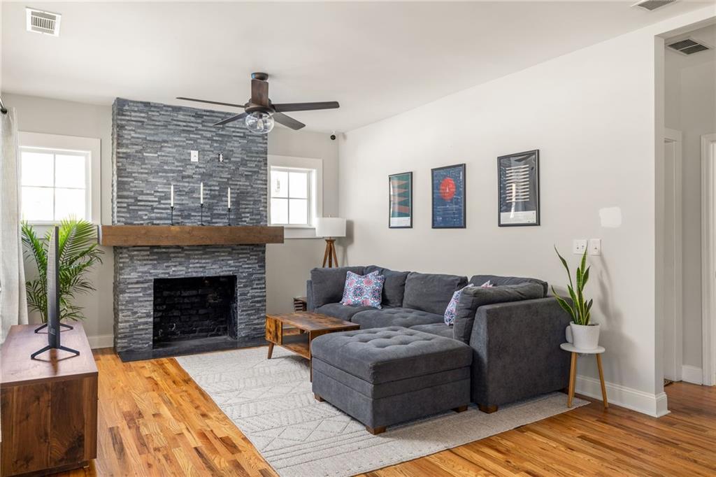 1598 Olympian Circle SW