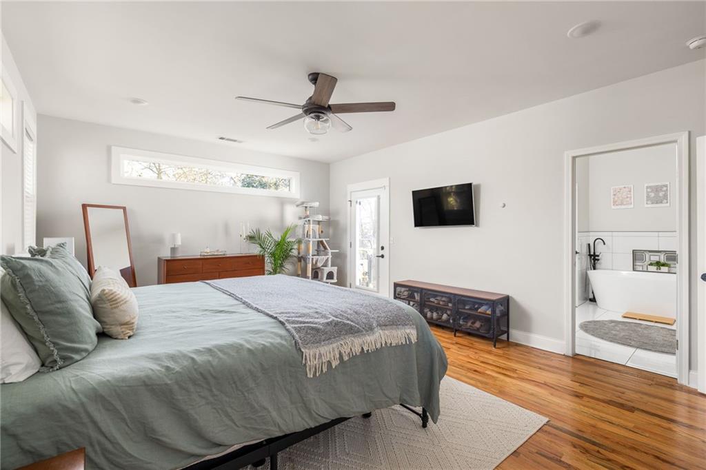 1598 Olympian Circle SW