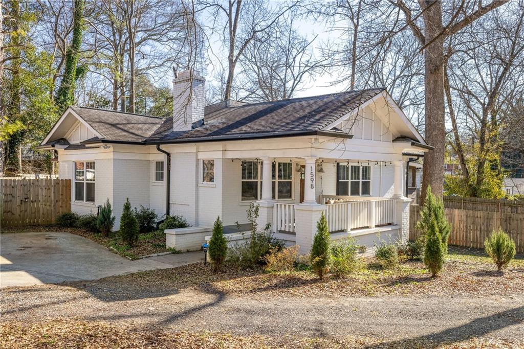 1598 Olympian Circle SW
