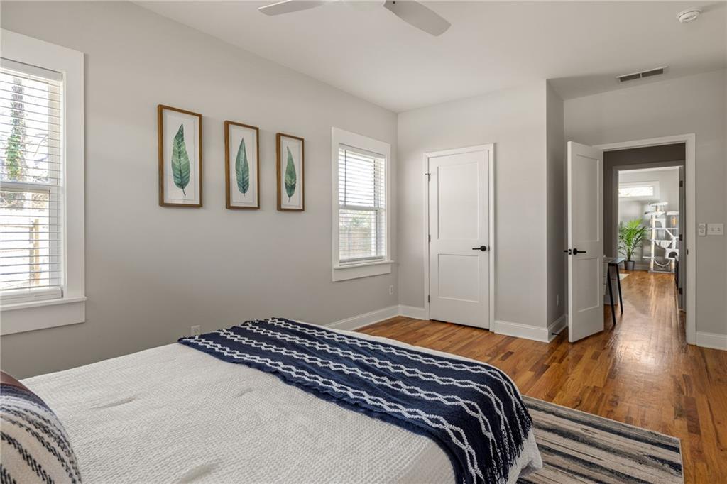 1598 Olympian Circle SW