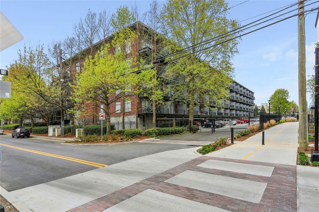 5200 PEACHTREE Road Unit 3324