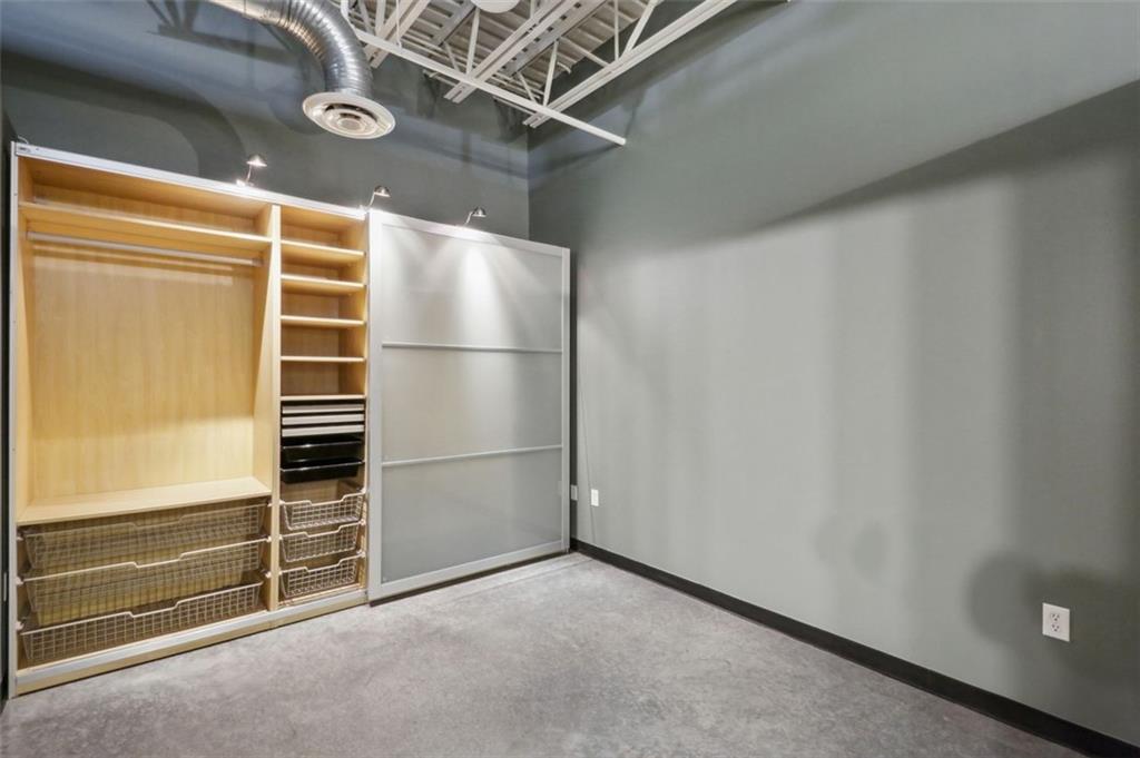 5200 PEACHTREE Road Unit 3324