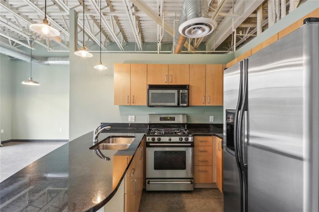 5200 PEACHTREE Road Unit 3324
