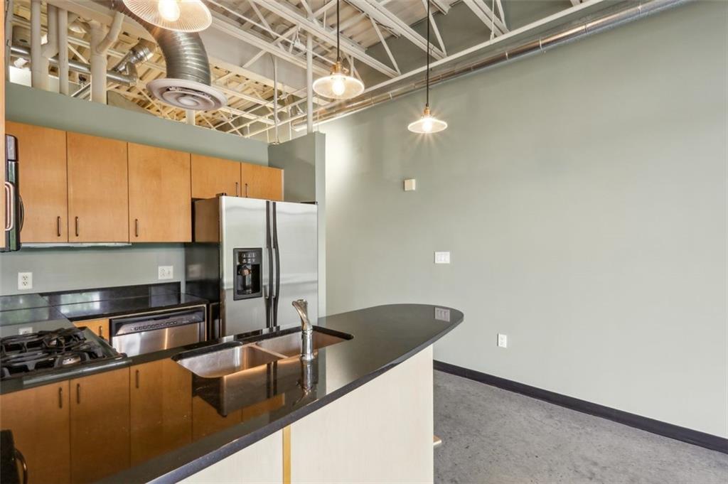 5200 PEACHTREE Road Unit 3324