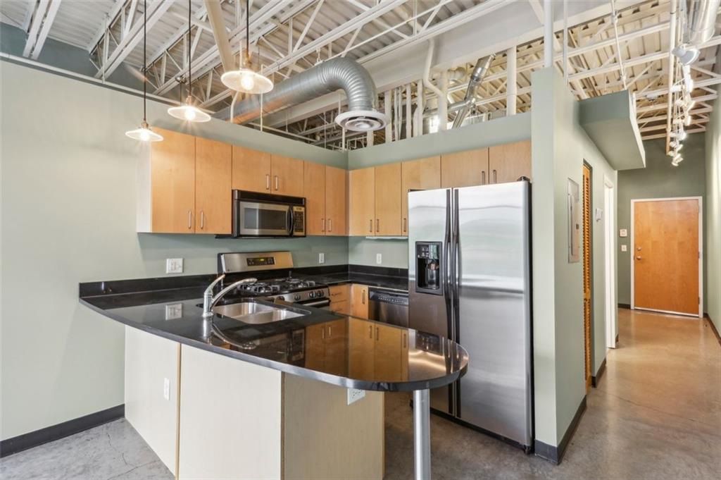 5200 PEACHTREE Road Unit 3324