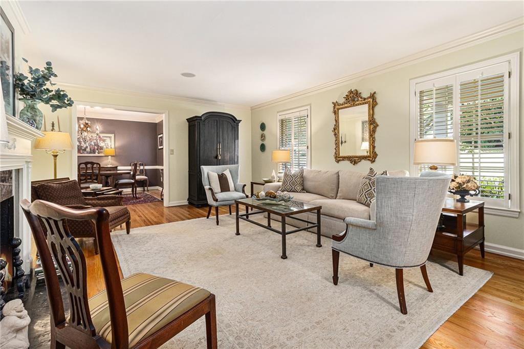 825 Loridans Circle NE