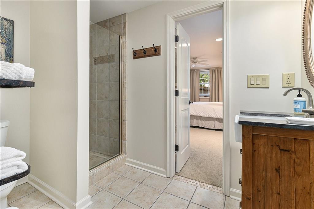 825 Loridans Circle NE