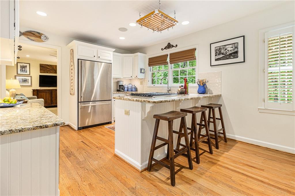 825 Loridans Circle NE