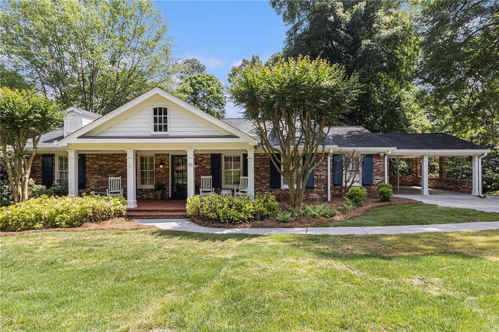 825 Loridans Circle NE