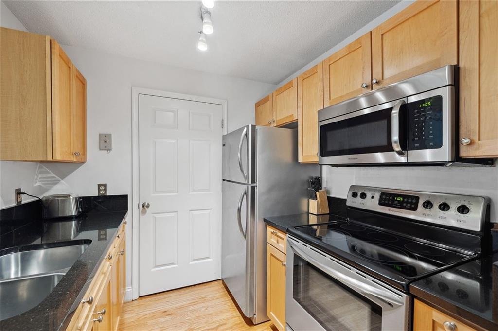1075 Peachtree Walk NE Unit A204