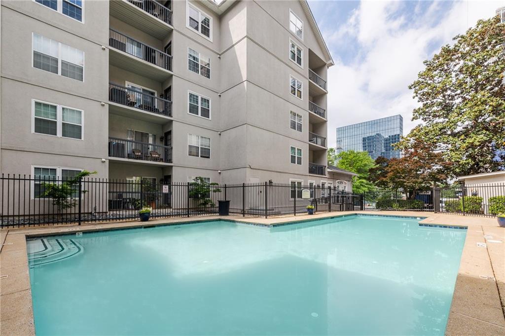 1075 Peachtree Walk NE Unit A204