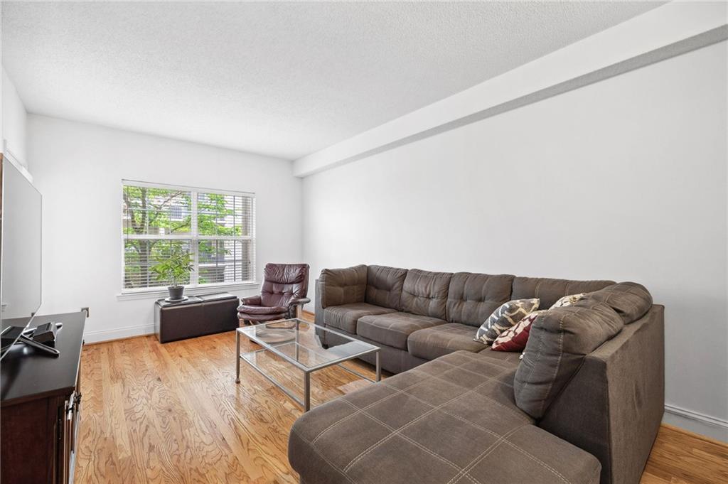 1075 Peachtree Walk NE Unit A204