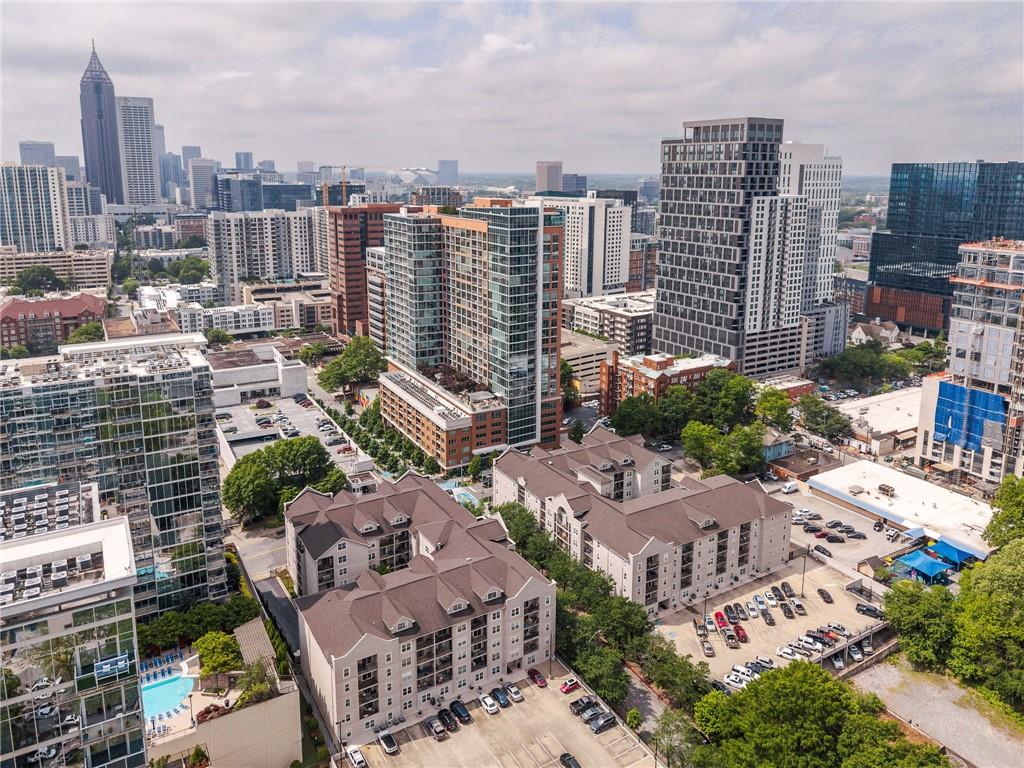 1075 Peachtree Walk NE Unit A204