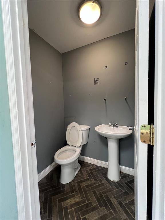 5846 Love Street