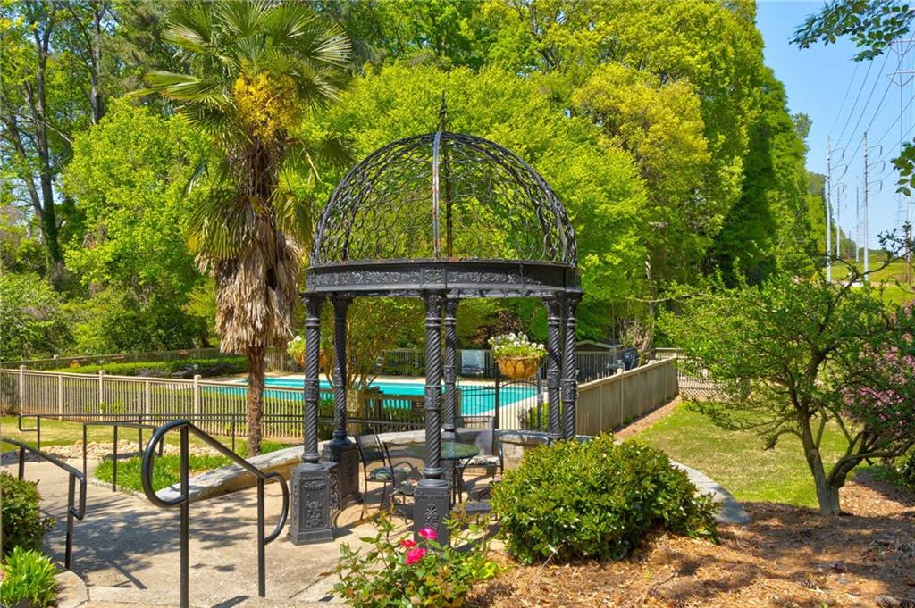 1445 Monroe Drive NE Unit F18