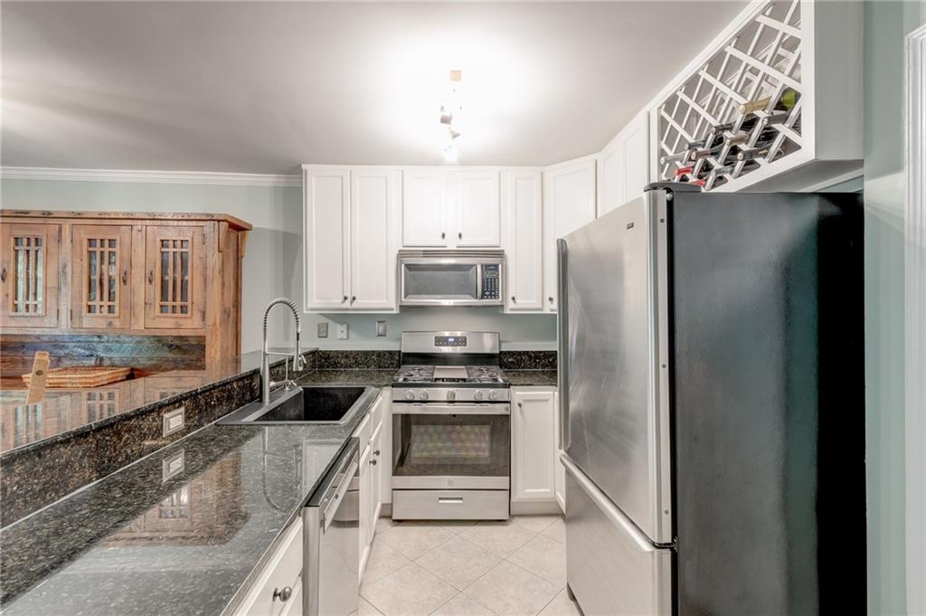 1445 Monroe Drive NE Unit F18