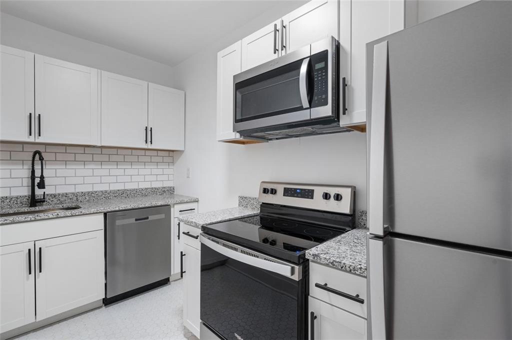1338 MCLENDON Avenue NE Unit 3