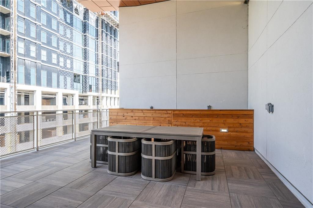 775 Juniper Street NE Unit 605