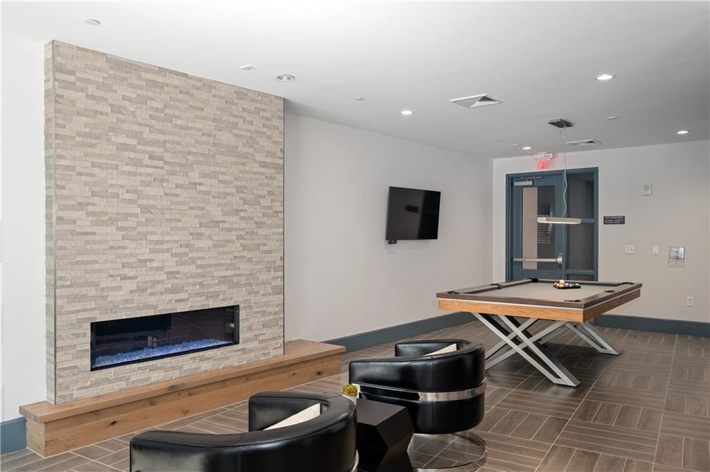 775 Juniper Street NE Unit 605