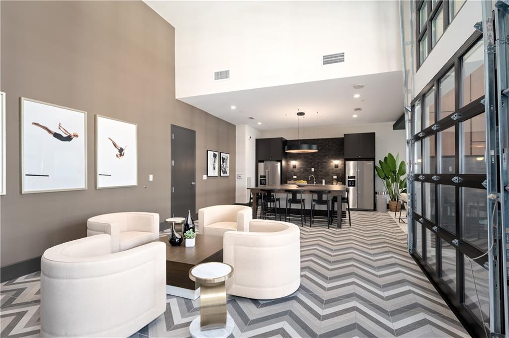 775 Juniper Street NE Unit 605