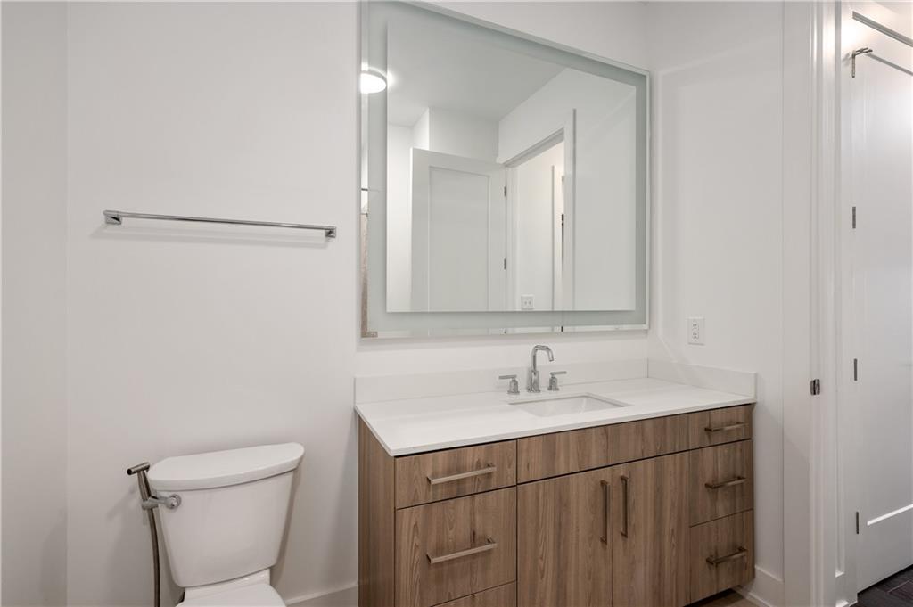 775 Juniper Street NE Unit 605