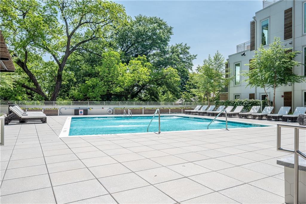 775 Juniper Street NE Unit 605