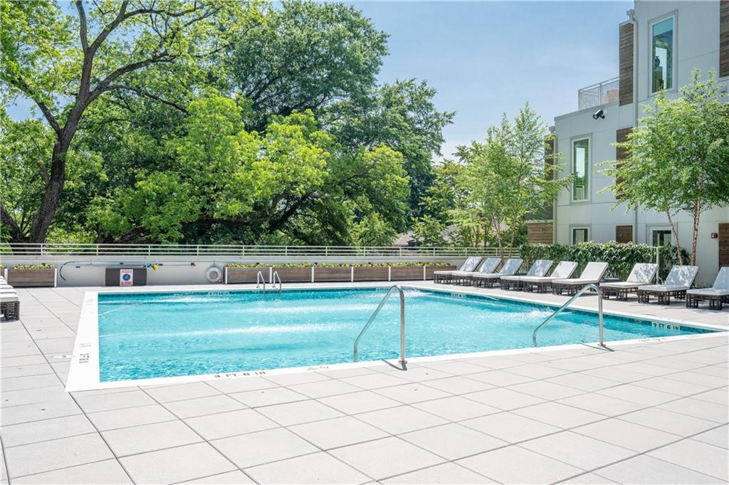 775 Juniper Street NE Unit 605