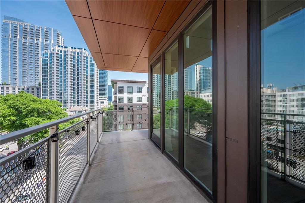 775 Juniper Street NE Unit 605